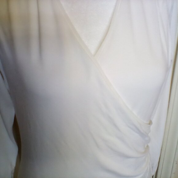 White House / Black Market Top - Picture 2 of 3